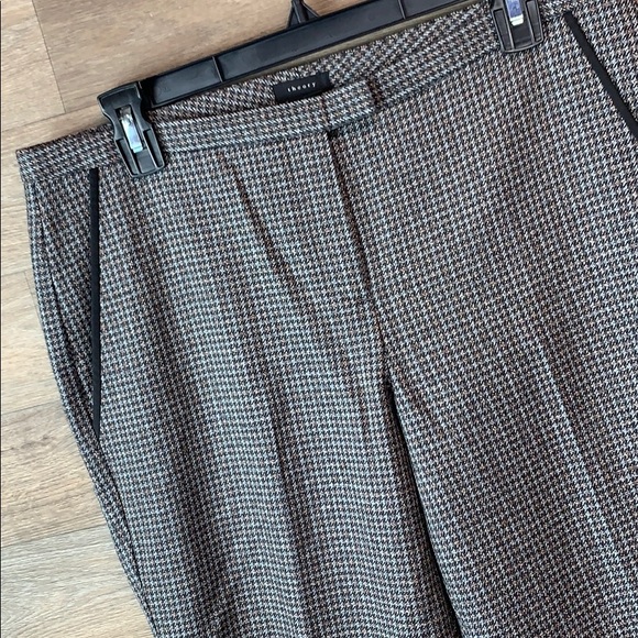 Theory Indura Wool Pant - Picture 3 of 11